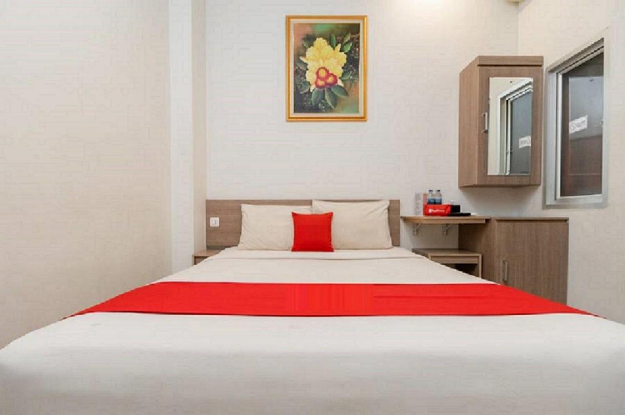 Hotel Domino Палембанг Екстериор снимка