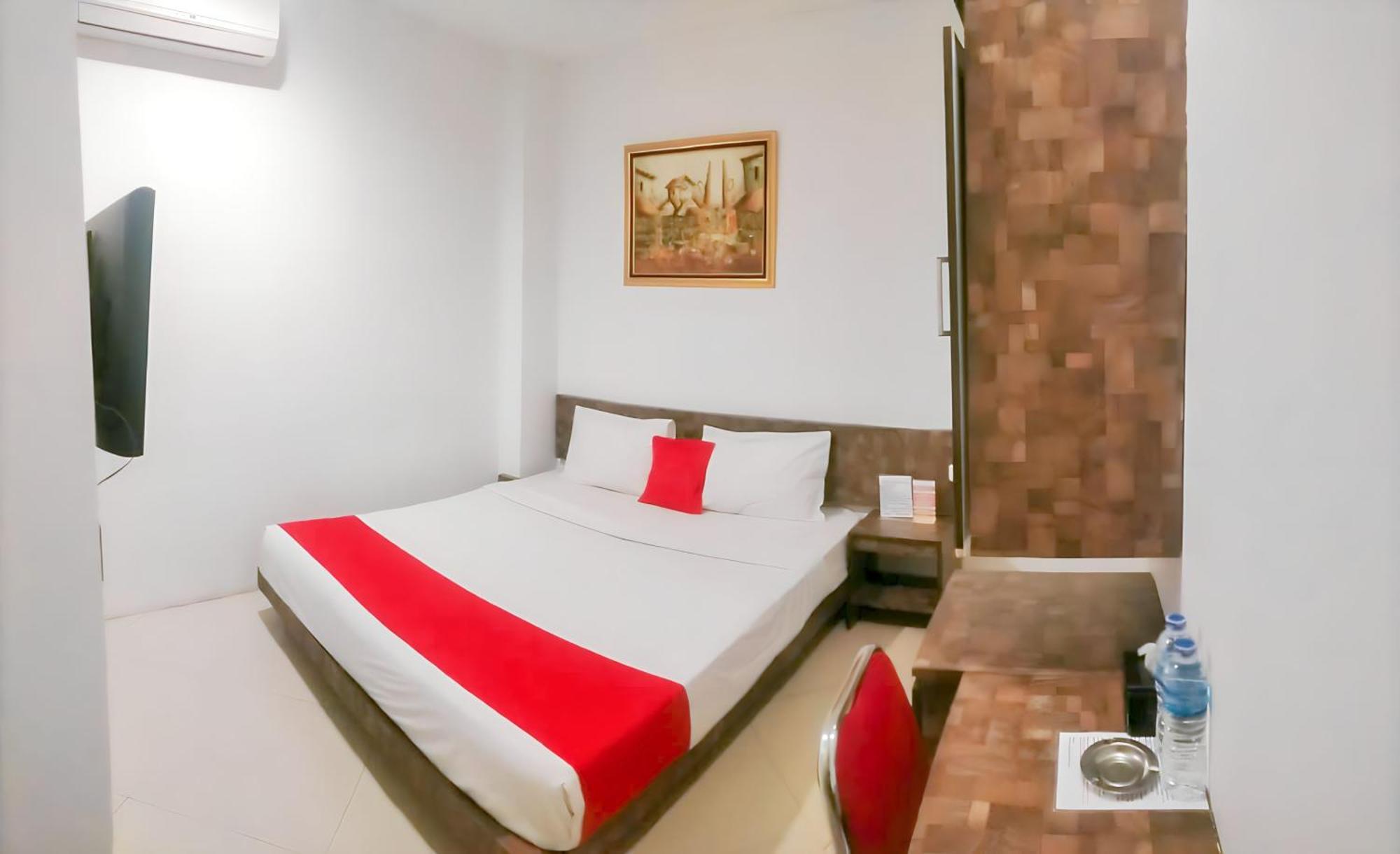 Hotel Domino Палембанг Екстериор снимка