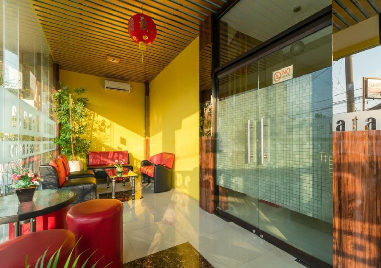 Hotel Domino Палембанг Екстериор снимка