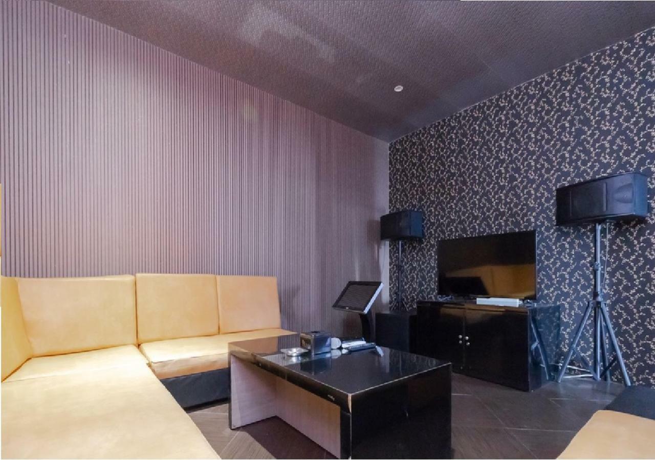 Hotel Domino Палембанг Екстериор снимка